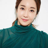 Oh Yoo-na — Yoo Ri Hye [former actress who suffers from neuroblastoma]