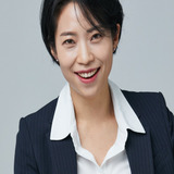Kim Jung — Court Lady Kim