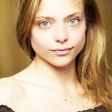 Lizzie Brocheré — Aude Pérec