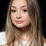 Lily Wahlsteen — Linnea Vik