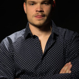 Stefan Vukić — Mikloš 'Mića' Tot