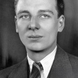 John Gielgud — Aaron Jastrow