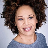 Iris Peynado — Selina