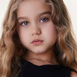 Maya Dias — Luísa