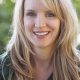 Cari Cucksey — Business Owner & Host