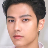 ธิติ มหาโยธารักษ์ — Bank