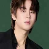 วรุศ ชวลิตรุจิวงษ์ — Sun