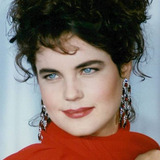 Elizabeth McGovern — Marguerite Blakeney