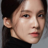 Hwang So-hee — Deputy Lee