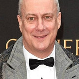 Stephen Tompkinson — Detective Thislethwaite