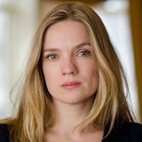 Anniek Pheifer — Julia Bouwens