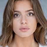 Nadia Parkes — Annalise