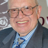 Eduardo Manzano — Don Arnoldo López