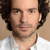 Santiago Cabrera — Amat