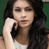 Jezabel Vasile — Delfina