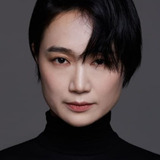 Choi Hee-jin — Young-min's mother