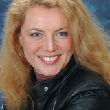 Лариса Шахворостова — Сурикова