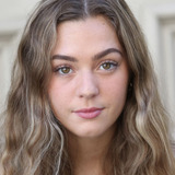 Chloe Lang — Stephanie