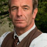 Robson Green — Police Inspector Geordie Keating