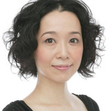 小山裕香 — Jinny Golding (voice)