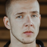 Артем Сучков