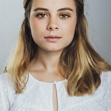 Афина Стрэйтс — Tara Hasselhoff