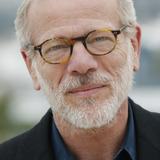 Pascal Greggory — Henry Munro
