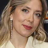 Sofie Kaufmanas — Pia
