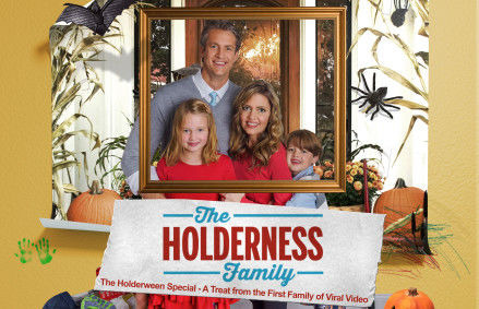 Сериал The Holderness Family