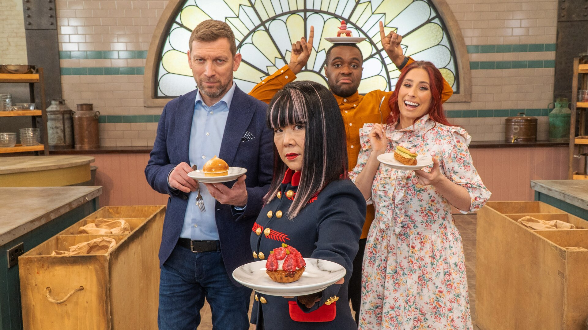 Show Bake Off: The Professionals