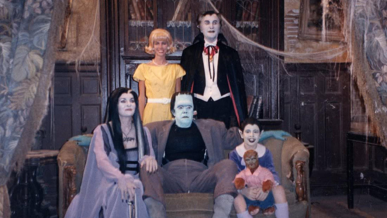 Сериал The Munsters Today
