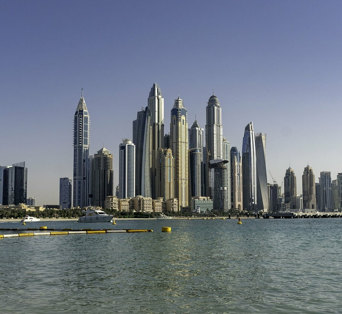 Show Inside Dubai: Playground of the Rich