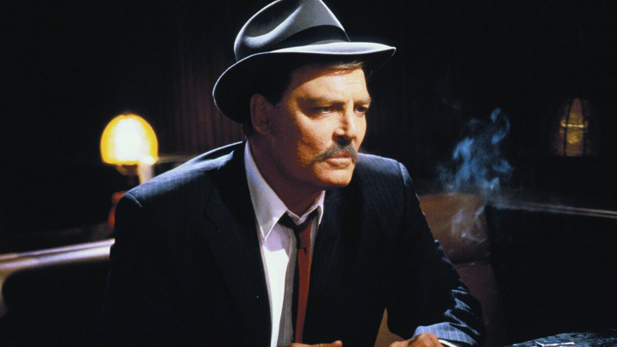Show Mickey Spillane's Mike Hammer