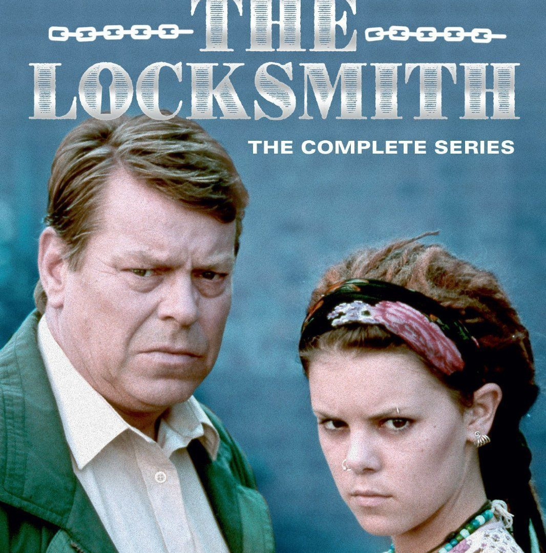 Сериал The Locksmith