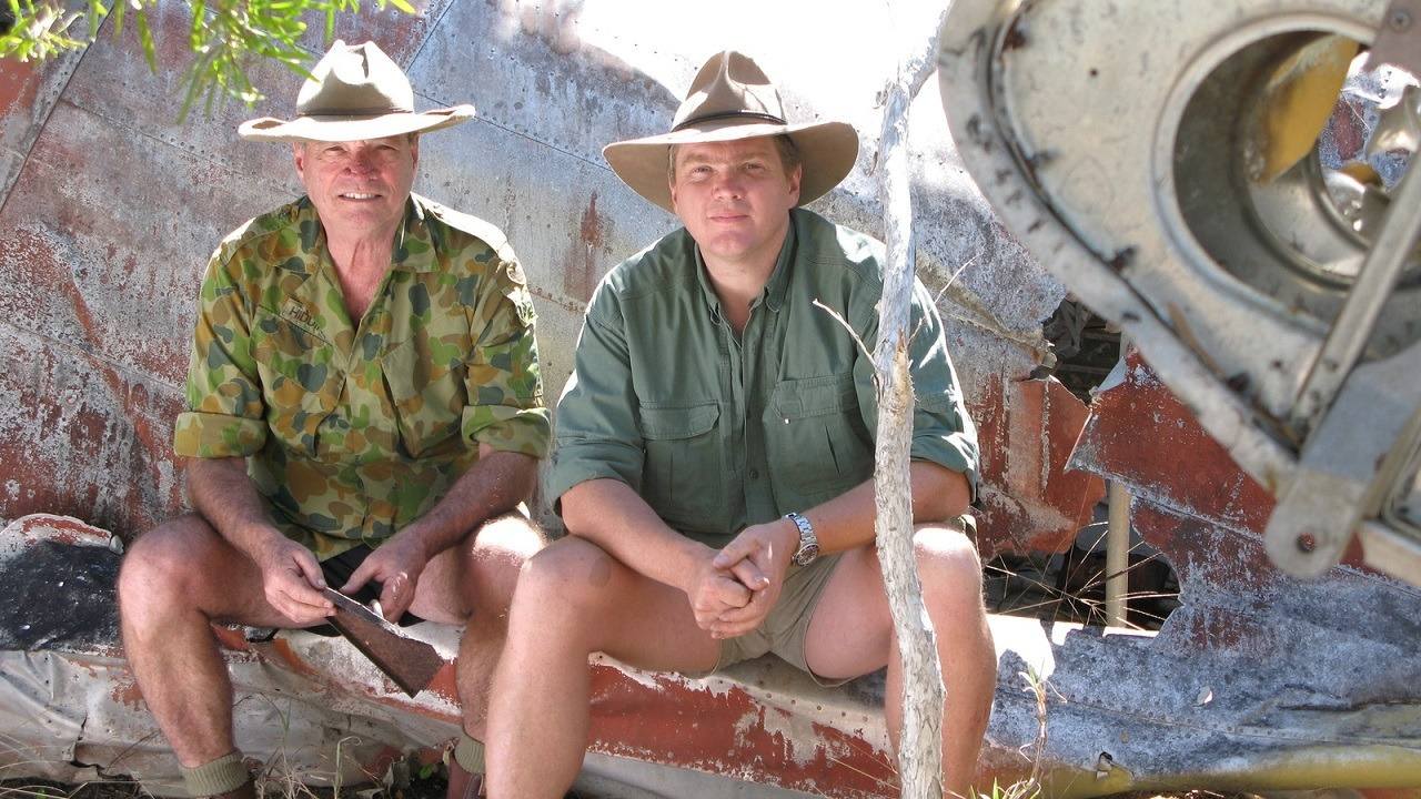 Show Ray Mears Goes Walkabout