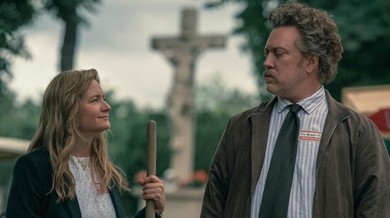 Сериал С ног на голову