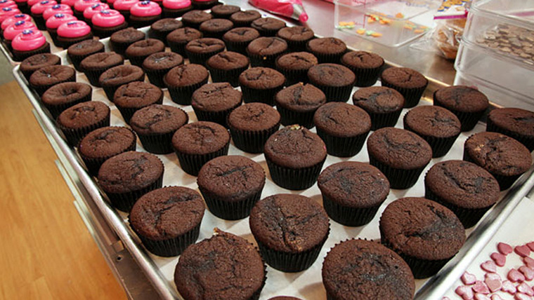 Сериал DC Cupcakes