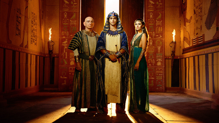 Сериал Тут