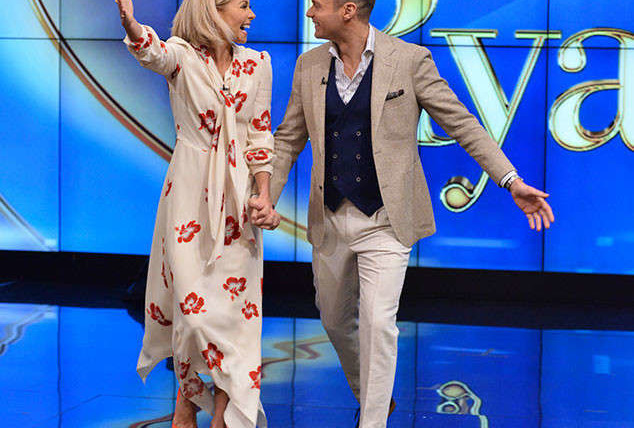 Show Live with Kelly and Ryan