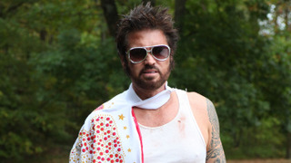 Сериал Всё ещё Король	