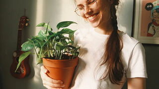 Сериал Anya Conservi