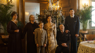 Сериал Эмилия. Королева прессы