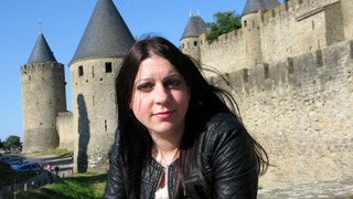 Show Chivalry and Betrayal: The Hundred Years War