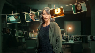 Сериал Сара: женщина в тени